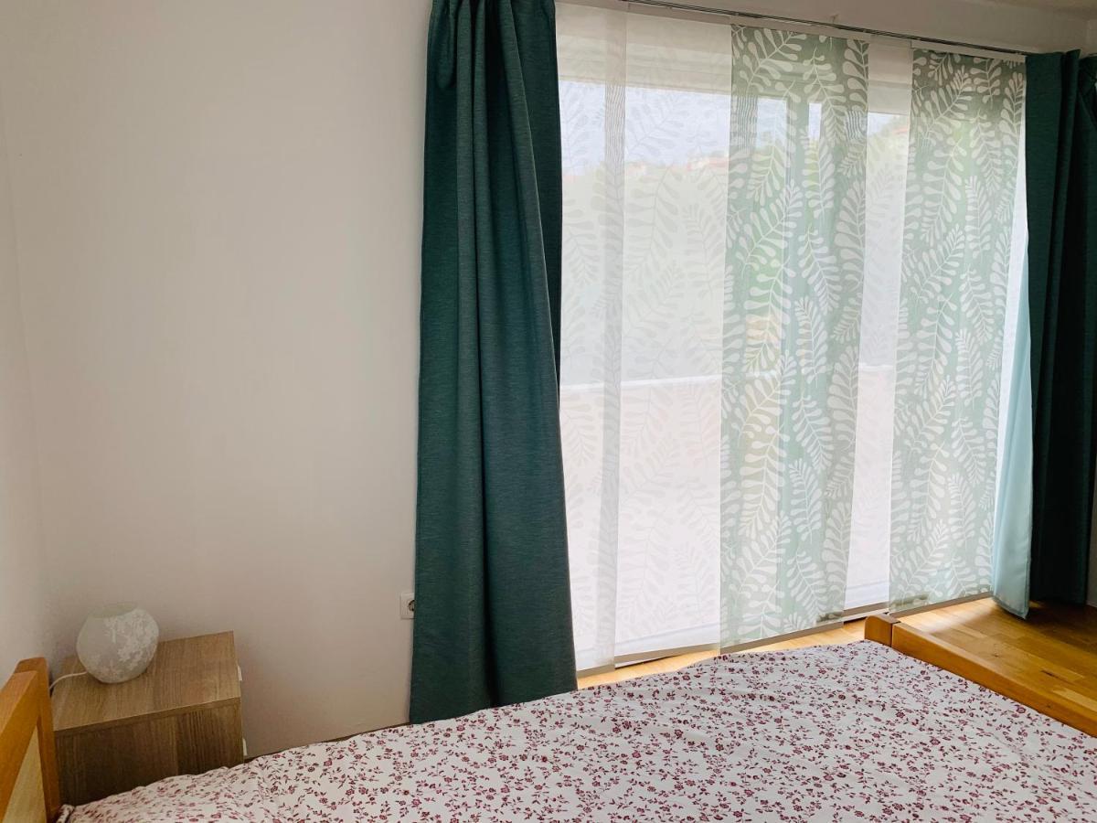 Apartman Marley Apartment Кострена Екстериор снимка