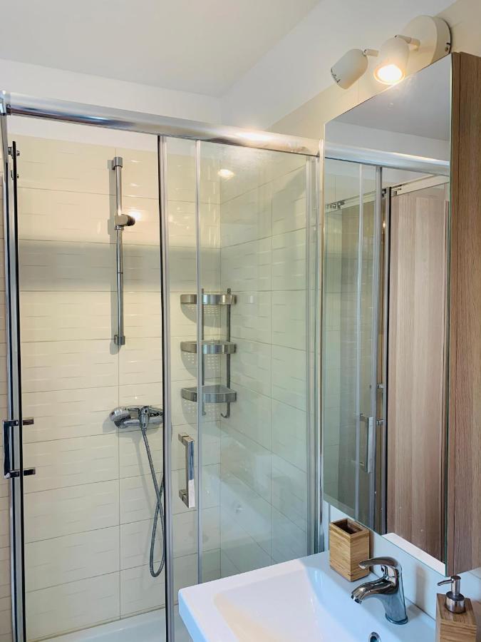 Apartman Marley Apartment Кострена Екстериор снимка