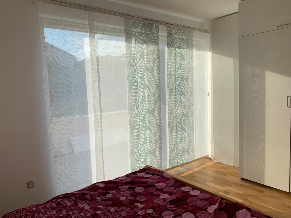 Apartman Marley Apartment Кострена Екстериор снимка